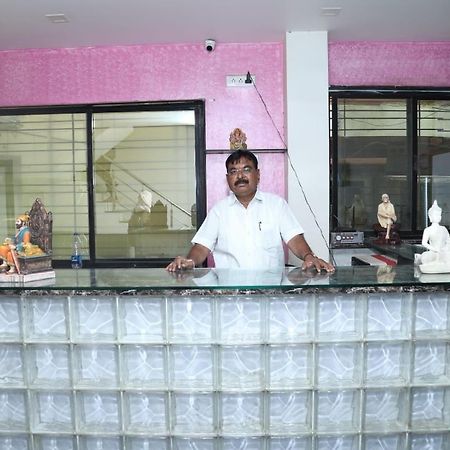 Hotel Kewal Inn Jalgaon Dış mekan fotoğraf