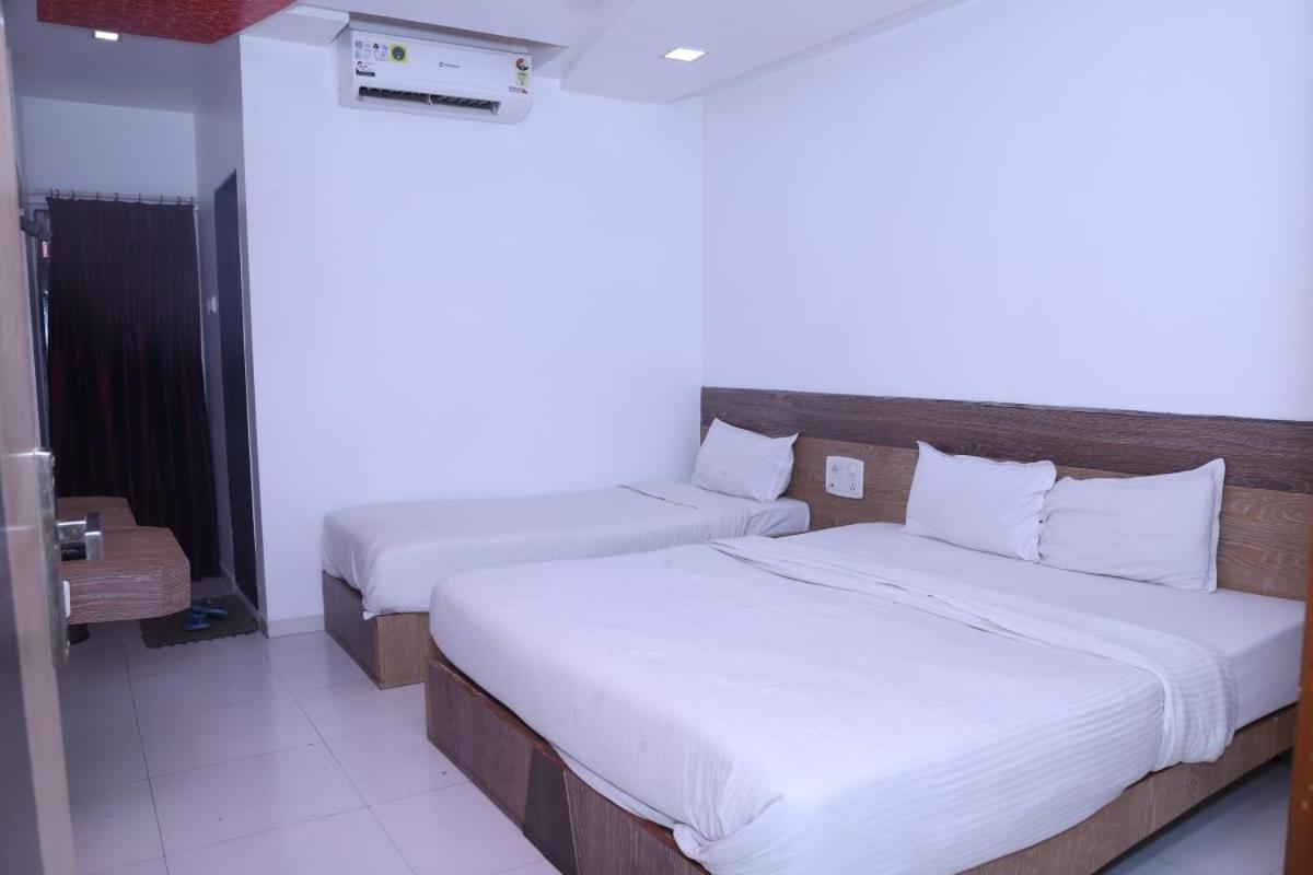 Hotel Kewal Inn Jalgaon Dış mekan fotoğraf