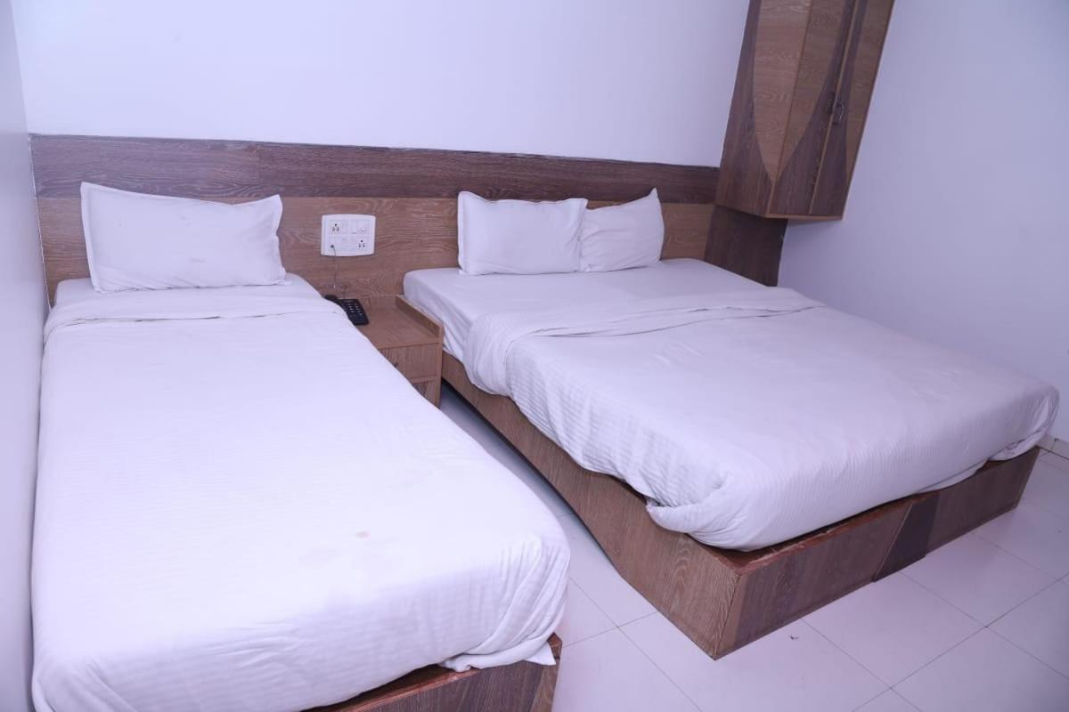 Hotel Kewal Inn Jalgaon Dış mekan fotoğraf